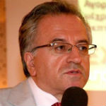 nikos xouvardas footstep